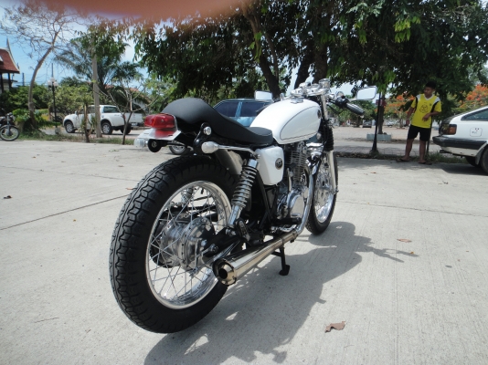 ขาย Yamaha SR 400 สภาพนางฟ้า ขาย Yamaha SR 400 สภาพนางฟ้า
