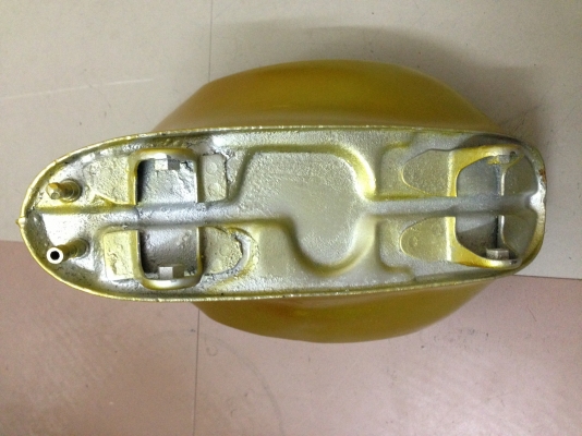 ขายถังc100 เเท้ๆ รูกลาง สภาพดีทำสีมาเเล้ว ไม่รั่ว ราคา1200บาทพร้อมส่ง