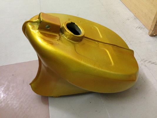 ขายถังc100 เเท้ๆ รูกลาง สภาพดีทำสีมาเเล้ว ไม่รั่ว ราคา1200บาทพร้อมส่ง