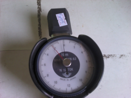 ประแจวัดแรงบิด เป็นของใหม่เก่าเก็บ มีขีดแสดงค่าที่บิดให้ดู ญี่ปุ่นแท้