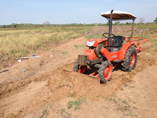 ขายรถไถคูโบต้าRT 140 PTO สภาพสวยสด มีภาพวีดีโอ เครื่องดีเดิมๆแน่น แรงพร้อมใช้สภาพสวยทั้งคัน rnมีดันห