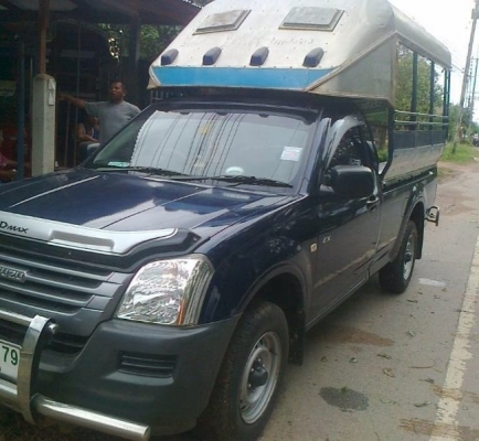 ISUZU D-MAX SPARK EX 2.5 MT ปี 49 เครื่องยนต์คอมมอนเรล รถสวยจัดสภาพบางเดิมทั้งคัน มีหลังคาโดยสารครบพร้อม เครื่องแห้งแรงดี ไมล์วิ่งได้ 120,000 กม. ภายในเก๋งสวยครบ แอร์เย็น พวงมาลัยเพาเวอร์ ช่วงล่างยางสภาพดีมากพร้อมใช้งานได้เลย