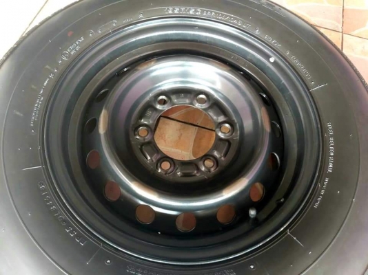 ล้อกะทะเดิมรถตู้ Toyota Comuter ขอบ 15 พร้อมยางเดิม bridgestone RD-613 steel  195R15 ผลิตปลายปี 18(ลงพื้น 19) ทั้งชุด 4,900 เทิร์นได้ใส่ฟรี รับบัตร ส่งทั่วไทย