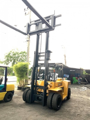 CATERPILLAR DP60  รถขนาด 6 ตัน ดีเซล แผงงายกตู้ งายาว 2.4 เมตร เกียร์ออโต้
