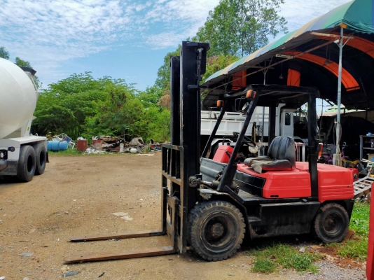 ขาย รถโฟล์คลิฟท์ Komatsu-11 ขนาด 3 ตัน เครื่องยนต์ดีเซล รถขับใช้งานได้