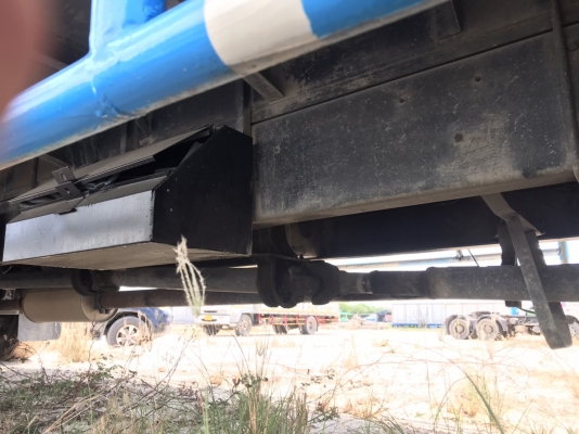 ขาย 6 ล้อตู้ทึบ Hino 212 แรงม้า ปี 54 ตู้ 7.5