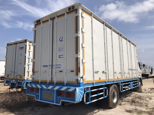 ขาย 6 ล้อตู้ทึบ Hino 212 แรงม้า ปี 54 ตู้ 7.5