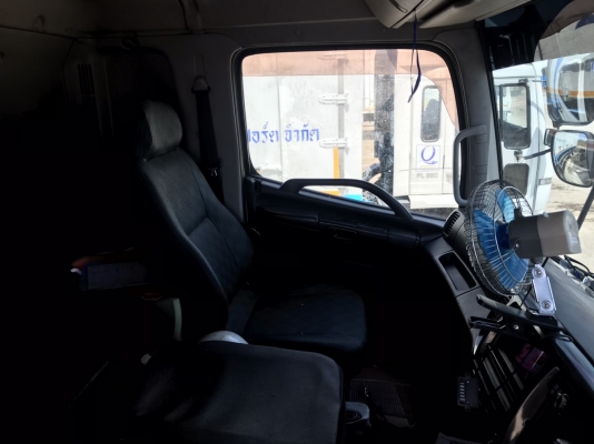 ขาย 6 ล้อตู้ทึบ Hino 212 แรงม้า ปี 54 ตู้ 7.5