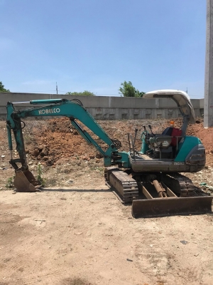 ขายตามสภาพครับ kobelco sk030 มีเอกสารอินวอยไห้ ชม.การทำงานมองไม่ค่อยเห็น ประมาณ6000กว่า ชม. ครับ ราคา220000