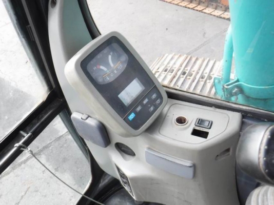 Kobelco Sk135sr yy04