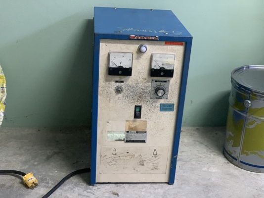 ขายหม้อแปลงไฟฟ้าแบบปรับโวลท์ Matsunaga Slide Regulator ไฟเข้า 220V ไฟออกได้ตั้งแต่ 0-250V made in Japan ขนาด 3.3Kva สภาพสวย พร้อมใช้งาน