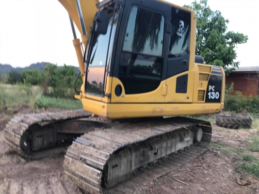 แมคโคร KOMATSU PC130-8