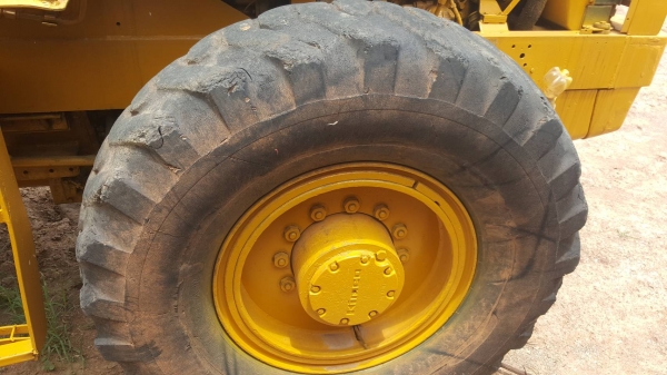 รถตักKOMATSU JH30B 2เพลา