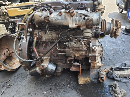 เครื่ยนต์ Isuzu 4BE1 เครื่อง เกียร์ เครื่ยนต์ Isuzu 4BE1 เครื่อง เกียร์