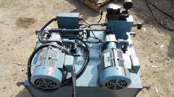 ชุดปั้มไฮดรอลิคต้นกำลังอิตาลี่ LAMBORGHINI ITALY ดับเบิ้ลปั้ม 2 หัวการทำงาน ขนาด 1/2 HP 380V 2 ชุด