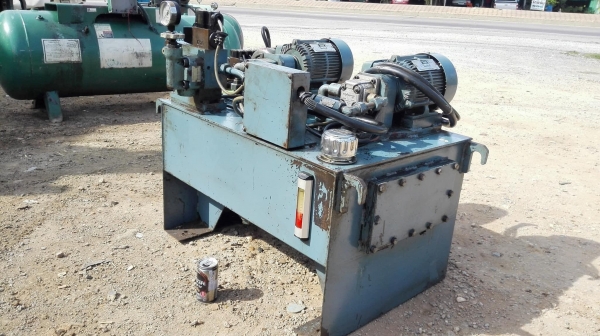 ชุดปั้มไฮดรอลิคต้นกำลังอิตาลี่ LAMBORGHINI ITALY ดับเบิ้ลปั้ม 2 หัวการทำงาน ขนาด 1/2 HP 380V 2 ชุด