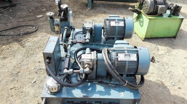 ชุดปั้มไฮดรอลิคต้นกำลังอิตาลี่ LAMBORGHINI ITALY ดับเบิ้ลปั้ม 2 หัวการทำงาน ขนาด 1/2 HP 380V 2 ชุด