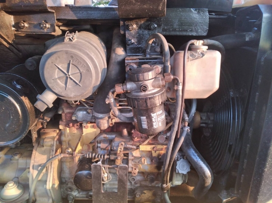ขายรถขุดCATERPILLAR-304CR เครื่องยนต์Mitsubishi-S4L จำนวน 4 สูบ, คอนโทรลน้ำมัน,ปั๊มนิ้ว, มีลายเจาะ, 