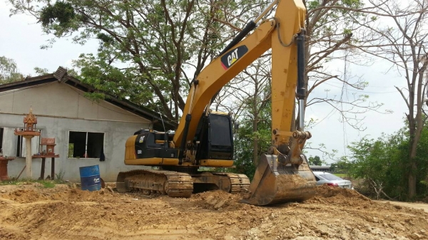 แบคโฮCAT320D2 แบคโฮCAT320D2