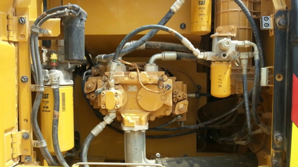 แบคโฮCAT320D2 แบคโฮCAT320D2