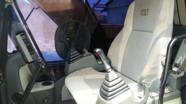 แบคโฮCAT320D2 แบคโฮCAT320D2