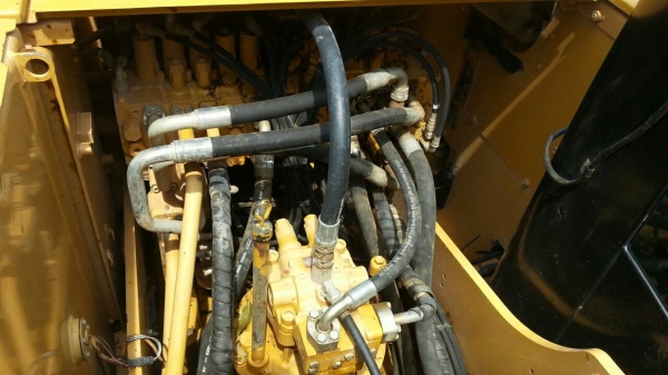 แบคโฮCAT320D2 แบคโฮCAT320D2