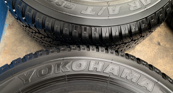 ยางน้องๆป้ายแดง 265-65-17 Yokohama ปี 19 สวยๆ