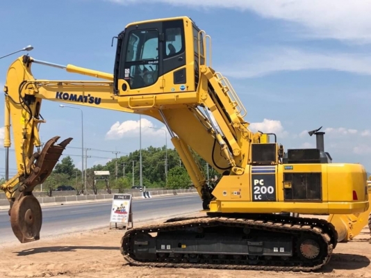 Komatsu PC200LC-8 พร้อมระบบแม่เหล็ก สภาพสวยๆค่ะ Komatsu PC200LC-8 พร้อมระบบแม่เหล็ก สภาพสวยๆค่ะ