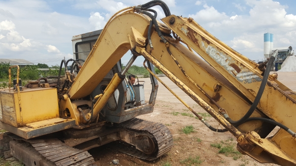 ขาย แบคโฮ SUMITOMO LS-1600FJ เครื่องดี ปั้มดี ตัวเดินอ่อน 1 ข้าง เฟรมสวย โซ่ดี ราคาต่อรองได้ ขาย แบคโฮ SUMITOMO LS-1600FJ เครื่องดี ปั้มดี ตัวเดินอ่อน 1 ข้าง เฟรมสวย โซ่ดี ราคาต่อรองได้