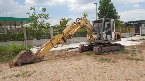 ขาย แบคโฮ SUMITOMO LS-1600FJ เครื่องดี ปั้มดี ตัวเดินอ่อน 1 ข้าง เฟรมสวย โซ่ดี ราคาต่อรองได้ ขาย แบคโฮ SUMITOMO LS-1600FJ เครื่องดี ปั้มดี ตัวเดินอ่อน 1 ข้าง เฟรมสวย โซ่ดี ราคาต่อรองได้