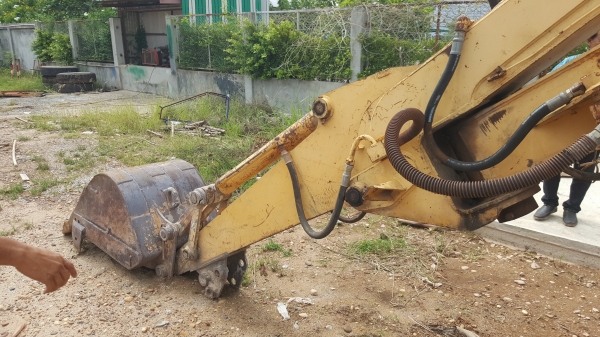 ขาย แบคโฮ SUMITOMO LS-1600FJ เครื่องดี ปั้มดี ตัวเดินอ่อน 1 ข้าง เฟรมสวย โซ่ดี ราคาต่อรองได้ ขาย แบคโฮ SUMITOMO LS-1600FJ เครื่องดี ปั้มดี ตัวเดินอ่อน 1 ข้าง เฟรมสวย โซ่ดี ราคาต่อรองได้