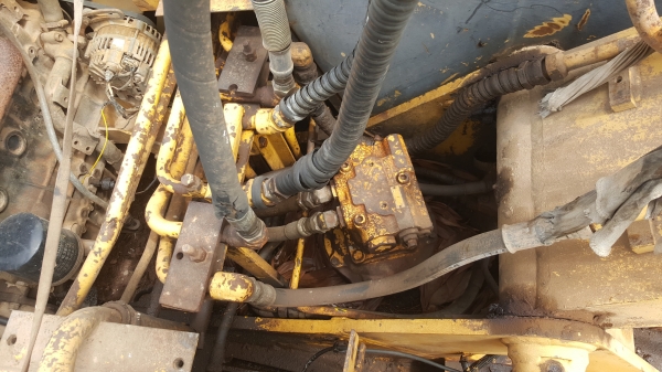 ขาย แบคโฮ SUMITOMO LS-1600FJ เครื่องดี ปั้มดี ตัวเดินอ่อน 1 ข้าง เฟรมสวย โซ่ดี ราคาต่อรองได้ ขาย แบคโฮ SUMITOMO LS-1600FJ เครื่องดี ปั้มดี ตัวเดินอ่อน 1 ข้าง เฟรมสวย โซ่ดี ราคาต่อรองได้