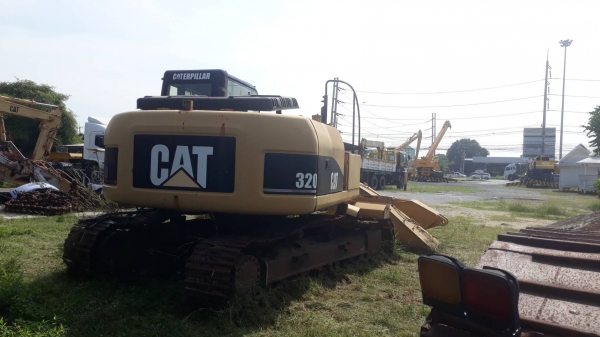 ขายรถแม็คโคร Caterpillar รุ่น 320 DRR ขายตามสภาพ ขายรถแม็คโคร Caterpillar รุ่น 320 DRR ขายตามสภาพ