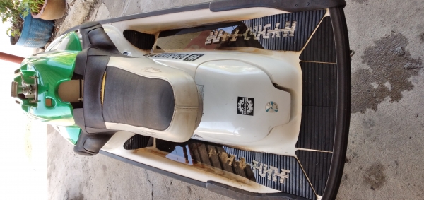 ขายตัดถูกๆ บอดี้ SEA-DOO HX ตัวแข่ง
