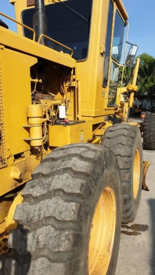 รถเกรด CAT 140G S/N 13780