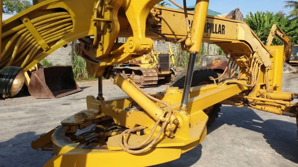 รถเกรด CAT 140G S/N 13780