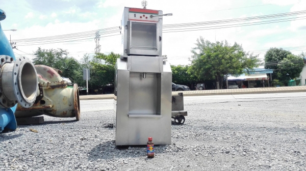 เครื่องคั้นน้ำกระทิสเตนเลส ระบบต้นกำลังไฮดรอลิค ใช้ไฟบ้าน 2 สาย 220V สภาพสวยสดใหม่พร้อมใช้