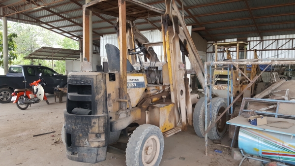 ขาย รถตัก KOMATSU SD23 เกียร์ทอร์ค แขนยาวพิเศษ เครื่องดี ราคาต่อรองได้ครับ ขาย รถตัก KOMATSU SD23 เกียร์ทอร์ค แขนยาวพิเศษ เครื่องดี ราคาต่อรองได้ครับ