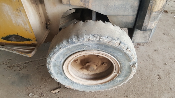 ขาย รถตัก KOMATSU SD23 เกียร์ทอร์ค แขนยาวพิเศษ เครื่องดี ราคาต่อรองได้ครับ ขาย รถตัก KOMATSU SD23 เกียร์ทอร์ค แขนยาวพิเศษ เครื่องดี ราคาต่อรองได้ครับ