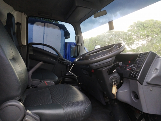 6ล้อดั๊มพ์ *EURO3* ISUZU NPR 150แรงม้า ยาว 4.00ม.ปี2553นะคะ ราคา 695000บาทนะคะรถห้างแท้ (มีเอกสารเล่ 6ล้อดั๊มพ์ *EURO3* ISUZU NPR 150แรงม้า ยาว 4.00ม.ปี2553นะคะ ราคา 695000บาทนะคะรถห้างแท้ (มีเอกสารเล่