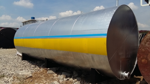 ขายถังน้ำมัน 20000 ลิตร สภาพสวยมากไม่มีบุบ สนใจทักมาได้ค่ะ ขายถังน้ำมัน 20000 ลิตร สภาพสวยมากไม่มีบุบ สนใจทักมาได้ค่ะ