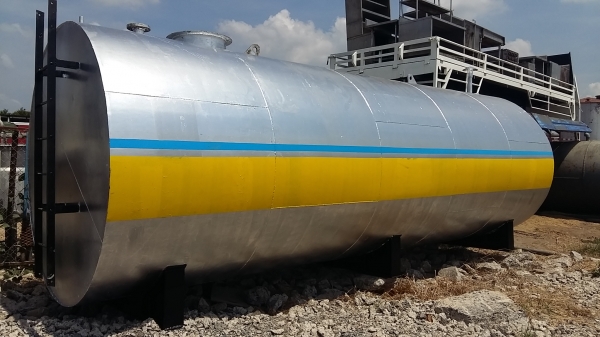 ขายถังน้ำมัน 20000 ลิตร สภาพสวยมากไม่มีบุบ สนใจทักมาได้ค่ะ