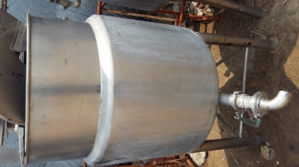 ขาย ถังกวนสแตนเลส 300 ลิตร สภาพสวยใช้งานได้ปกติ สนใจทักมาค่ะ ขาย ถังกวนสแตนเลส 300 ลิตร สภาพสวยใช้งานได้ปกติ สนใจทักมาค่ะ