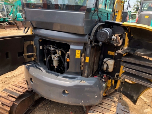 ขายรถขุด Komatsu PC30MR-2 ตู้เก๋ง ไลน์หัวเจาะ ยกเก๋งได้ โทร 081-8581834 แบงค์ เจ้าของขายเอง