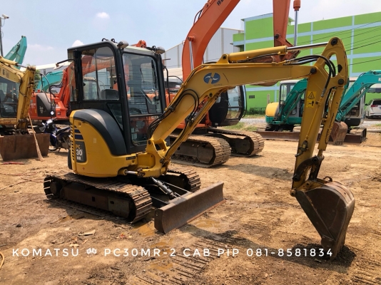 ขายรถขุด Komatsu PC30MR-2 ตู้เก๋ง ไลน์หัวเจาะ ยกเก๋งได้ โทร 081-8581834 แบงค์ เจ้าของขายเอง