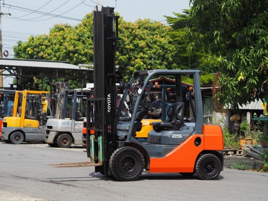 ขาย TOYOTA รุ่น 8 ดีเซล
