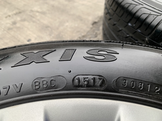 ล้อแม็ก Toyota Vios รุ่น 12 ก้าน ขอบ 15 สีรมดำ พร้อมยาง 185-60-15 Maxxis ปี 17 สภาพสวย