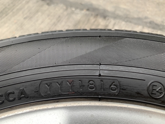 ล้อแม็ก Toyota Vios Yaris ลาย 5 ก้าน ขอบ 15 แถมยาง 185-60-15 Yokohama ปี 16