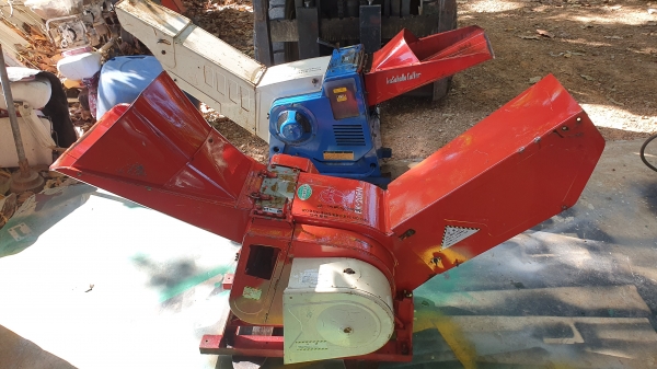 เครื่องสับกิ่งไม้ 14800 บาท ตัวป่าว