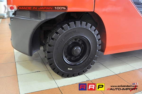 ขายรถโฟล์คลิฟท์มือสอง TOYOTA รุ่น 8FD25-44895 นำเข้าจากประเทศญี่ปุ่น 100\% ไม่เคยใช้งานในไทย